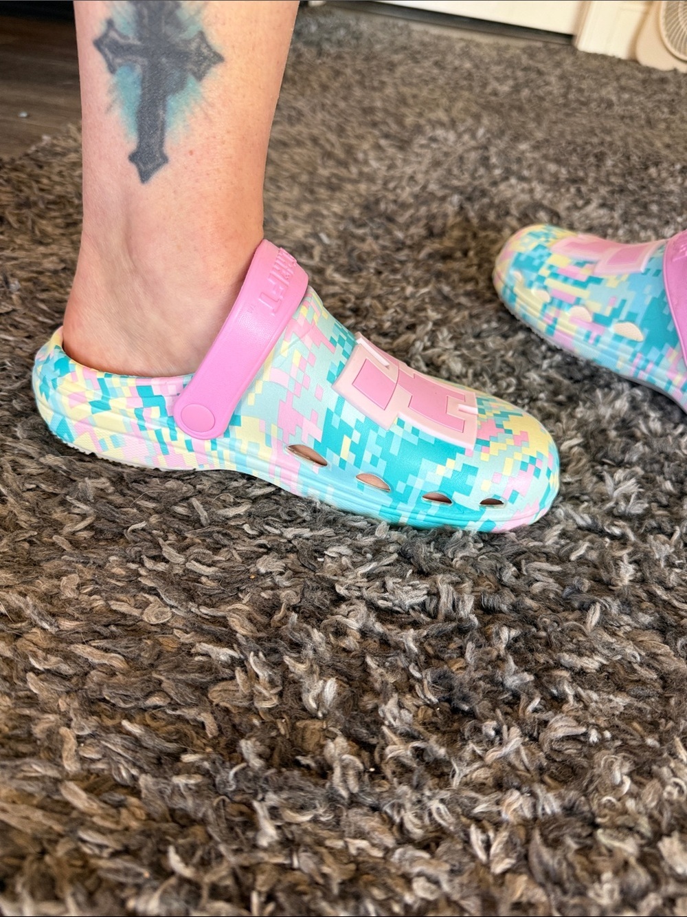 Minecraft Crocs - Picture 7 of 7